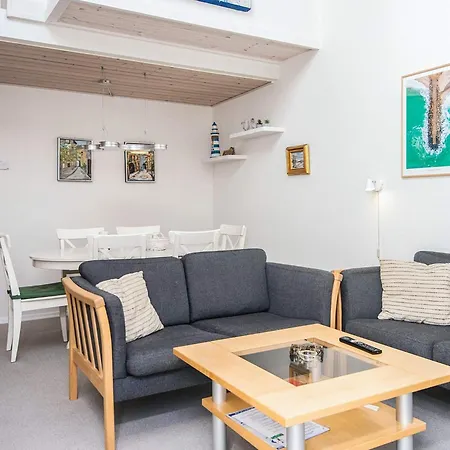 6 Person In Vestervig-by Traum * Vestervig