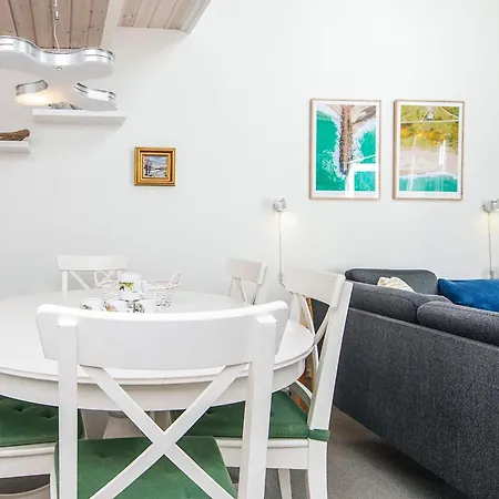 6 Person In Vestervig-by Traum Vestervig